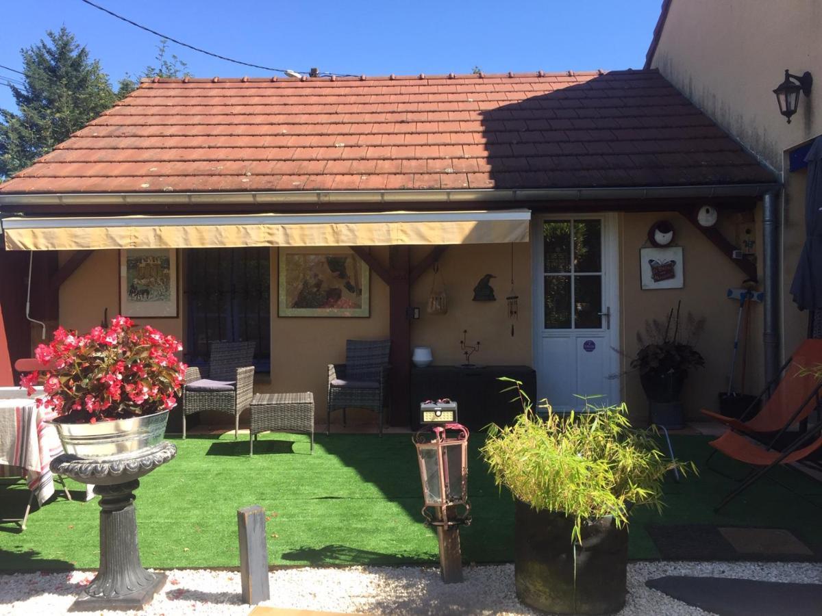 Le Jardin De Theleme "Charme Discret Pour Un Nid Douillet" Villa Mazille Luaran gambar