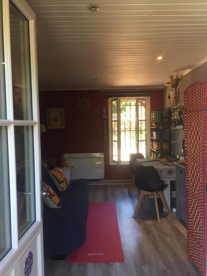 Le Jardin De Theleme "Charme Discret Pour Un Nid Douillet" Villa Mazille Luaran gambar